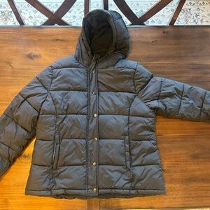 Amazon Essentials Black Puffer Jacket